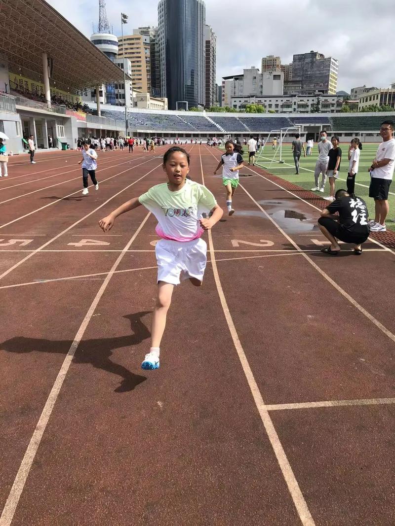 青少年田径比赛报名入口,设计策略快速解答_整版DKJ656.74