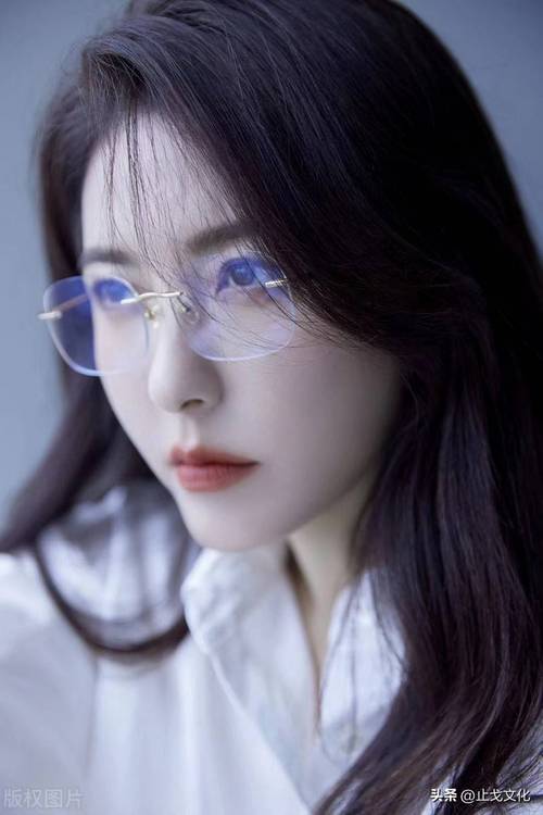 曾黎否认两百年美女