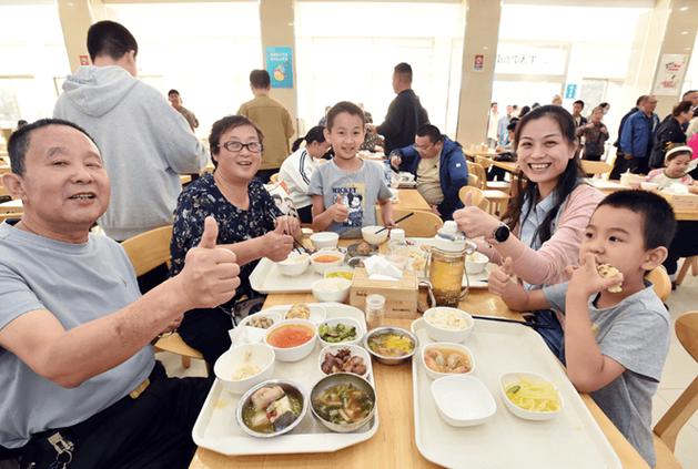 机关食堂对游客开放